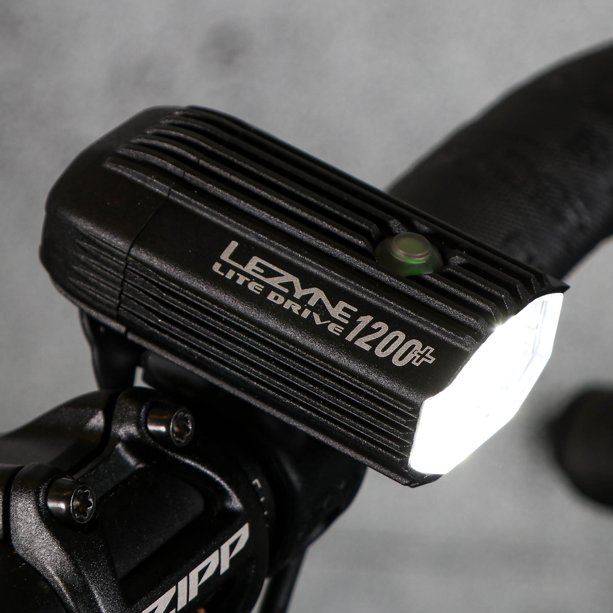 Lezyne Lite Drive 1000XL Loaded LED Front Light | FortNine
