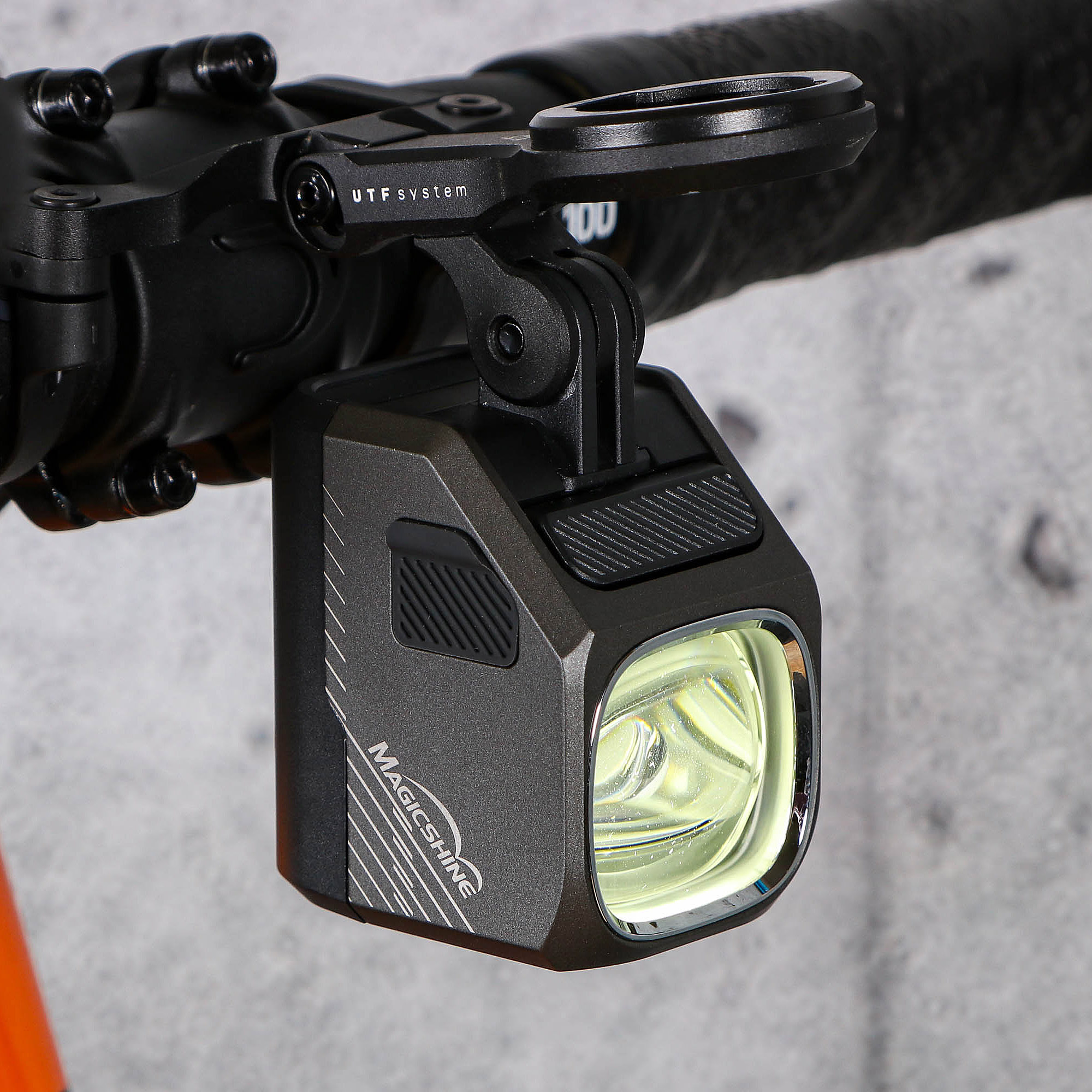 Review: Bontrager Ion Comp R Front Light | road.cc
